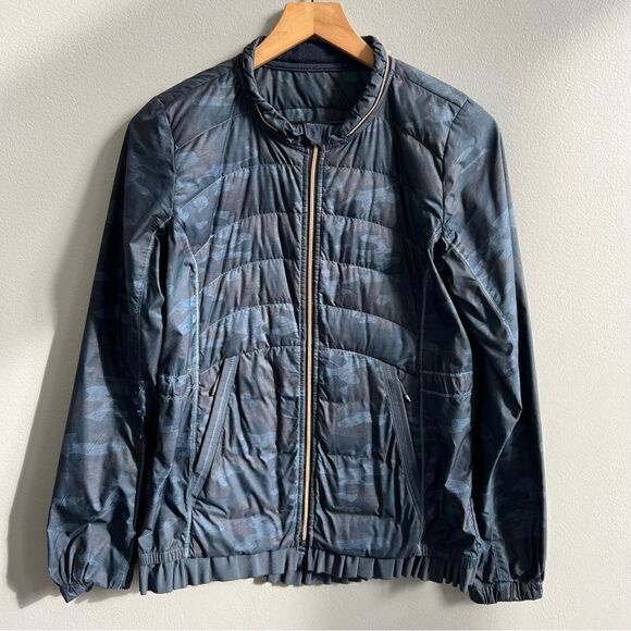 Lululemon Spring Fling Puffy Windbreaker Heathered Lotus Camo Oil Slick Blue 8 - Picture 6 of 16